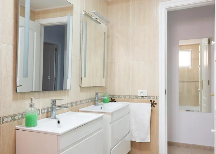 Home2book Fantastic 160m2 Terrace Flat & Bbq * Radazul