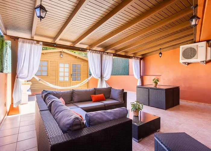 Home2book Fantastic 160m2 Terrace Flat & Bbq * Radazul