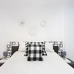 Apartment Home2book Fantastic 160m2 Terrace Flat & Bbq