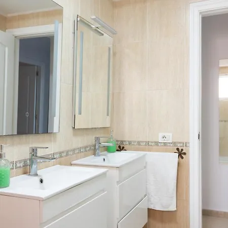 Home2book Fantastic 160m2 Terrace Flat & Bbq * Radazul