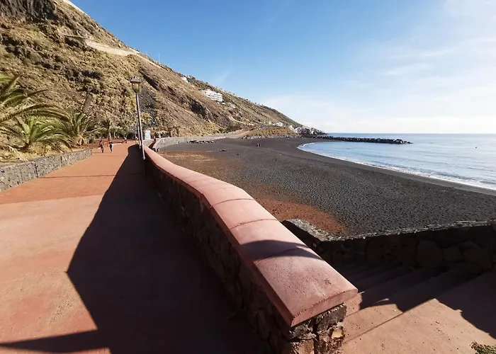 Home2book Fantastic 160m2 Terrace Flat & Bbq Apartman Radazul